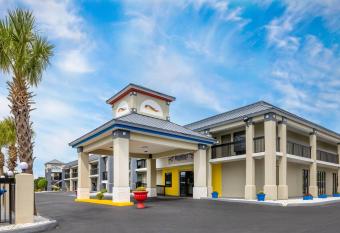 Baymont Inn & Suites Covington has Balcony rooms