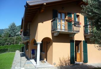 Albergo Rusall has Balcony rooms