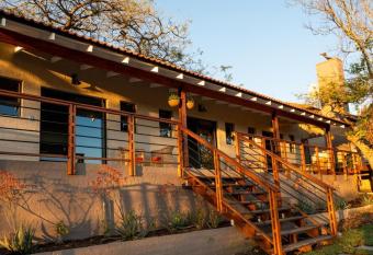 Khululeka Safaris Lodge has Balcony rooms
