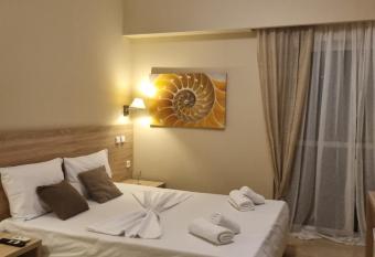 Serenity Coast Bungalows & Suites has Balcony rooms