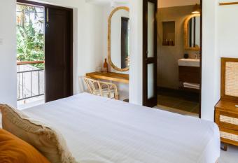 Samba Ahangama has Balcony rooms