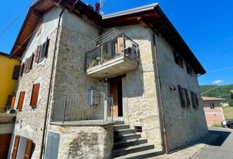 Residenze di Paola has Balcony rooms