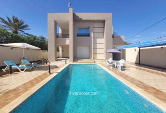 VILLA SONYY has Balcony rooms