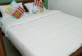 FULL MOON RESIDENCE has Balcony rooms