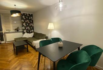 Tabago Studio 10 has Balcony rooms