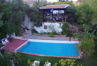 Casa de campo Fuencaliente, entorno natural, chimenea, piscina has Balcony rooms