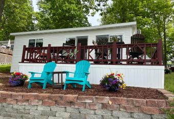 Knotty Pine Haven C1 has Balcony rooms
