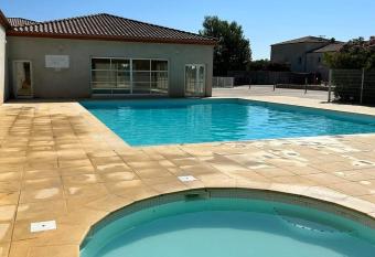 Jasse 632 has Balcony rooms