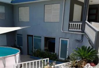 Atalaya Guest House has Balcony rooms