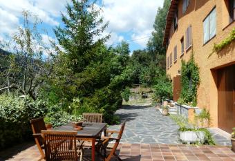 Hostal l  Ou de Reig has Balcony rooms