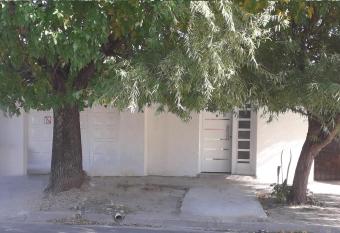 Monoambiente Acondicionado 7mil la Noche Reserva al Whatsapp 343 4S67503 allows 18 year olds to book a room