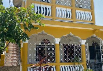 Runthings Hideaway Stay Negril has Balcony rooms