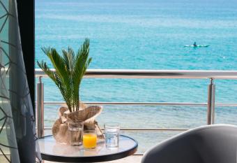 Stelakis Beach has Balcony rooms