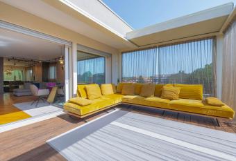 Venice New Luxury Penthouse - free parking and roof terrace has Balcony rooms