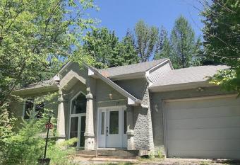 Le AZIN-Cheerful & Family-friendly with fireplaces has Balcony rooms