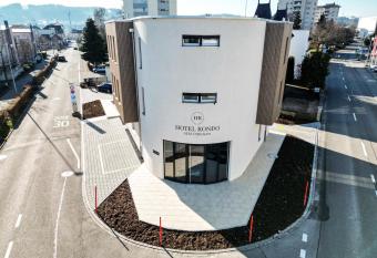 Hotel Rondo - Self-Check-in allows 18 year olds to book a room