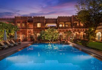 Ratan Vilas allows 18 year olds to book a room