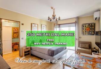 [3  a piedi dal mare] CASITA DEL MAR...Mare & Arte has Balcony rooms
