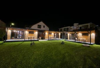 CASA   INCU has Balcony rooms