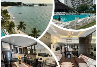 The Regency Tanjung Tuan Beach Resort Port Dickson has rooms with a private hot tub