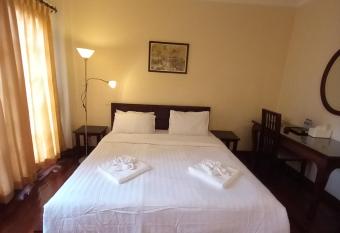 VayakornInn hotel has Balcony rooms