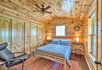 Mammoth Cave Cabin Rentals 1 allows 18 year olds to book a room