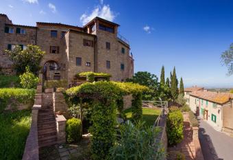 Borgo alle Mura has Balcony rooms