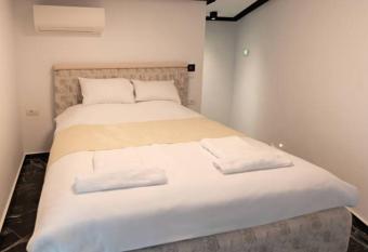 Budget Pool Room has Balcony rooms