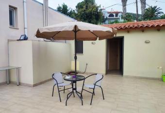                                     allows 18 year olds to book a room