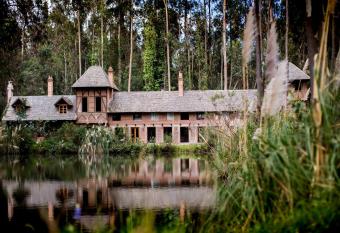 EL TORREAL allows 18 year olds to book a room