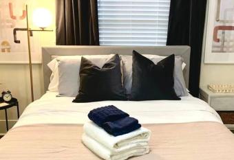 Jefferson Home Room 1 allows 18 year olds to book a room