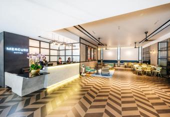 Mercure Singapore Tyrwhitt allows 18 year olds to book a room