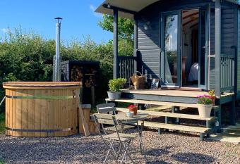 Westfield House Farm allows 18 year olds to book a room