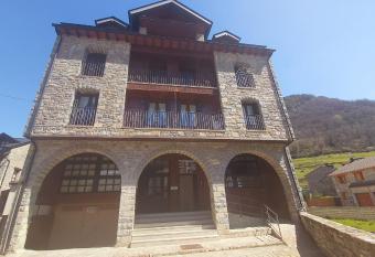 Santa Cruz has Balcony rooms