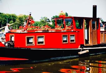 Magnifique p  niche remorqueur    louer allows 18 year olds to book a room