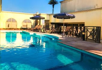 O Melhor Apart-Hotel, da Cidade! allows 18 year olds to book a room