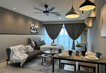 Empire City Hotel Petaling Jaya has Balcony rooms