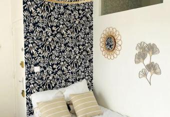 L Eucalyptus - Rennes et Roazhon allows 18 year olds to book a room