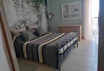 Romantic House above Roma allows 18 year olds to book a room