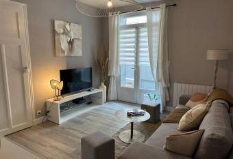 Appartement Coeur de Ville has Balcony rooms