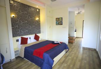 Riverine Waves-Boutique Resort has Balcony rooms