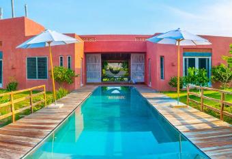 Aura del Limbo has Balcony rooms