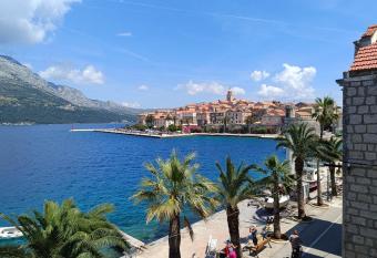 Apartment Antares has Balcony rooms