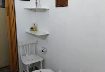 Dulce Refugio Valle Hermoso R  o Sierras y Vos allows 18 year olds to book a room