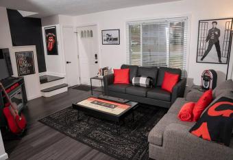 Parma Rocks! has Balcony rooms