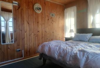 Habitaci  n Oda al Amor de la Estancia allows 18 year olds to book a room