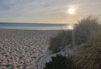 Modern Apartment close to beach has Balcony rooms