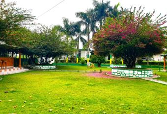 Sishawar Chitwan Tiger Resort has Balcony rooms