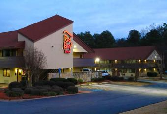 Red Roof Inn Greenville allows 18 year olds to book a room