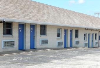 Sullivan Inn allows 18 year olds to book a room